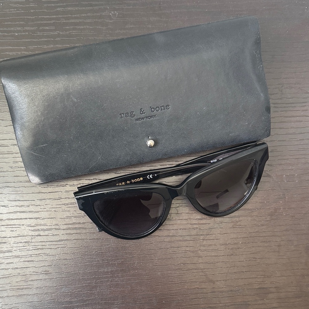 rag & bone Glossy Black Cat-Eye Sunglasses